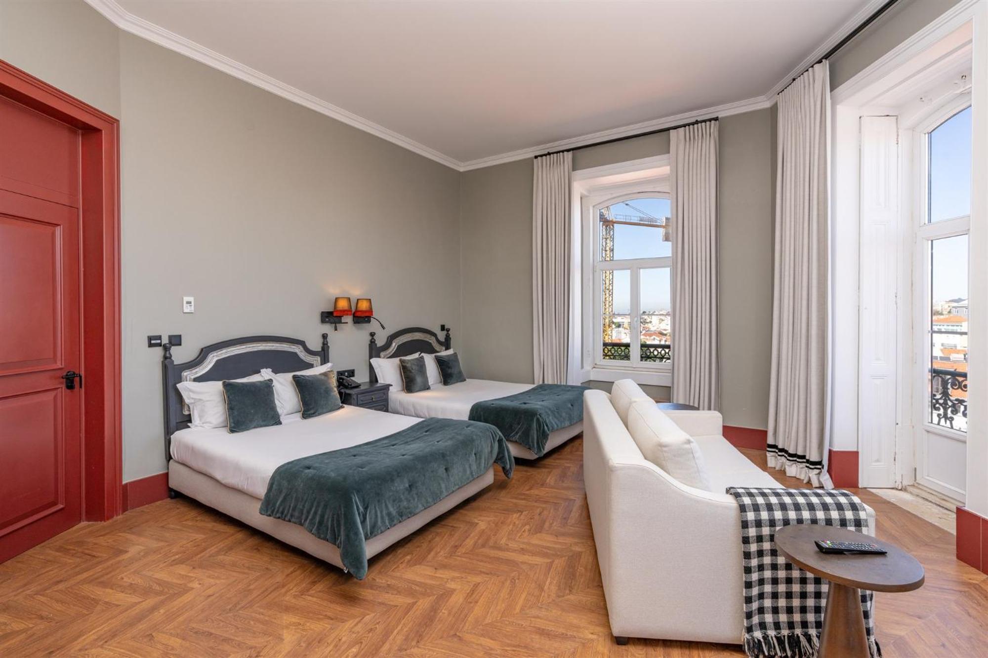 Pensao Londres Hotel Lisbon Exterior photo